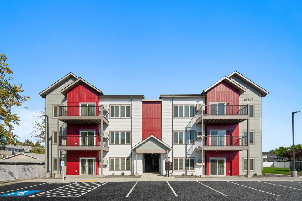 4th Ave Apartments